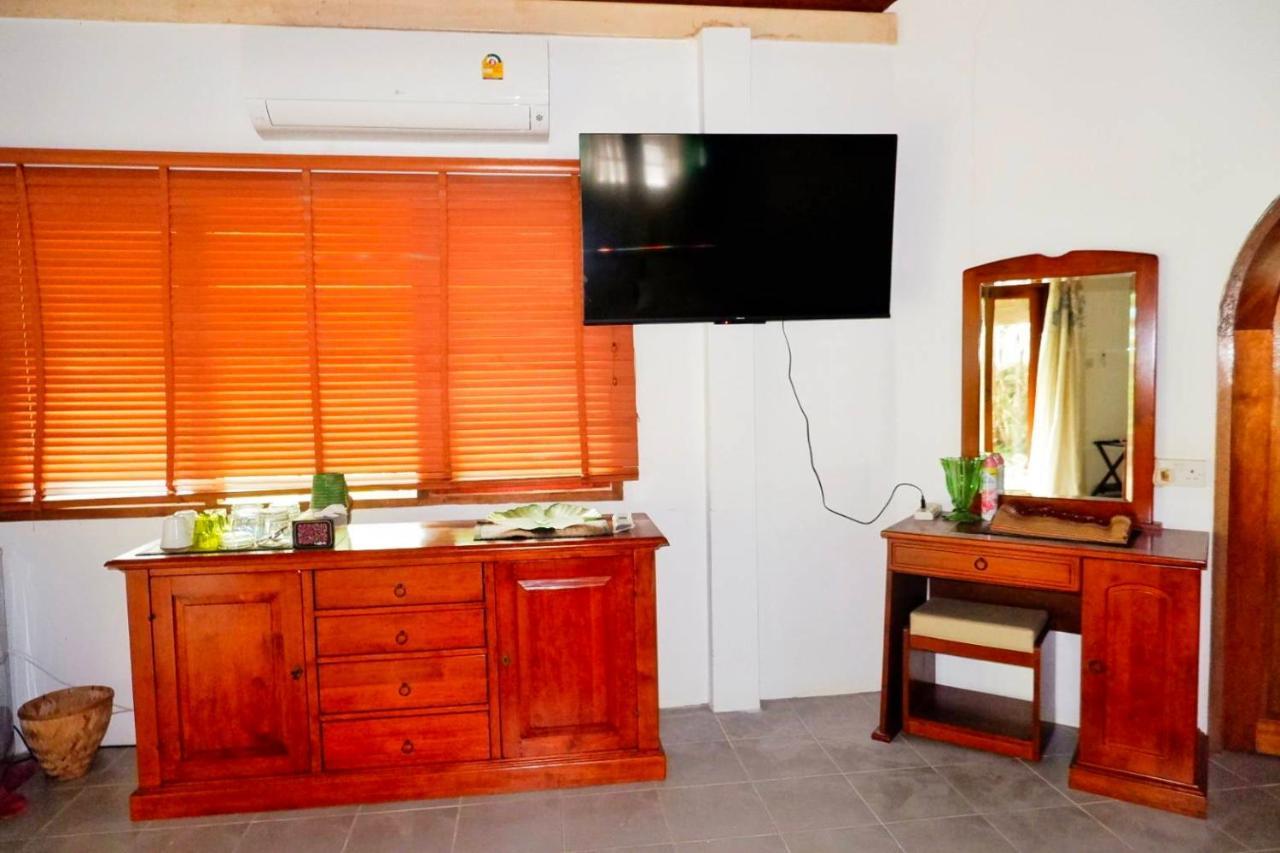 Kingsacre Hotell Nai Yang Beach Exteriör bild