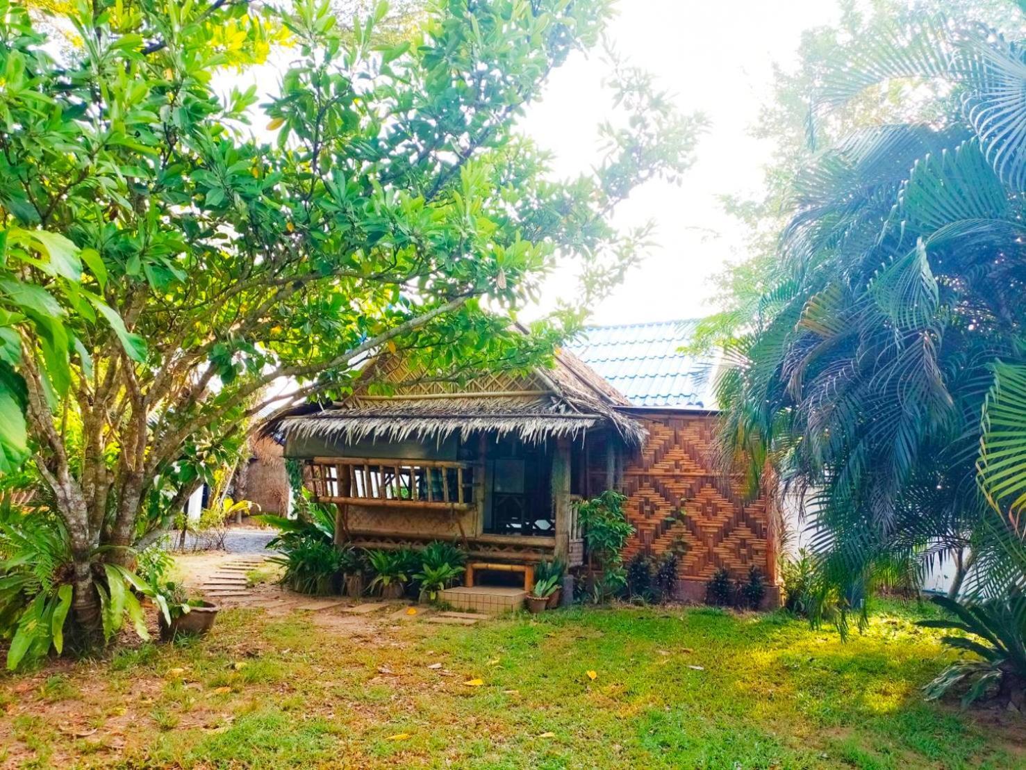 Kingsacre Hotell Nai Yang Beach Exteriör bild